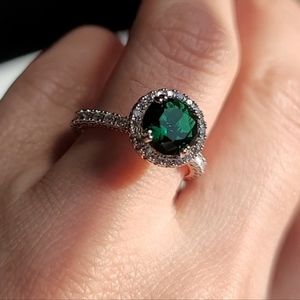 Emerald gold ring 💍
